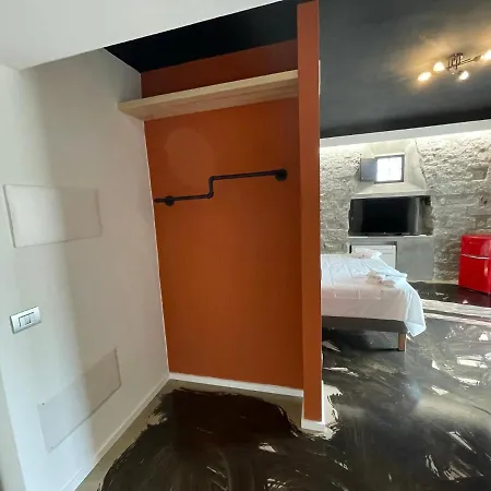 Loft Romantico Con Veranda Apartmán *